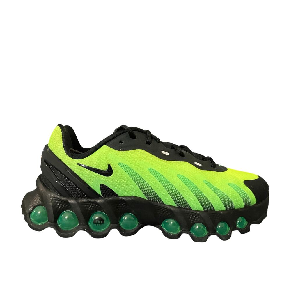 Nike Air Max Dn8 Amd Youth 6.5 fits Women
8 Green Strike Volt Running Shoes NWB